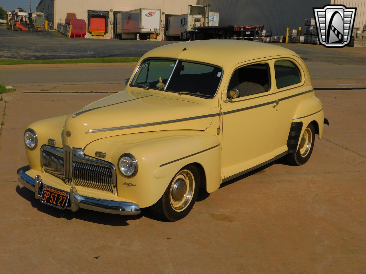 1942 Ford Super Deluxe