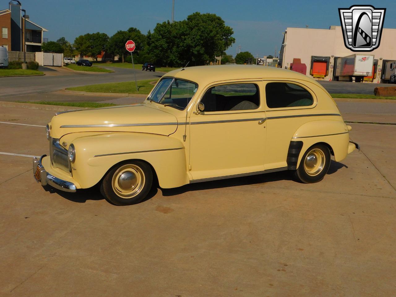 1942 Ford Super Deluxe