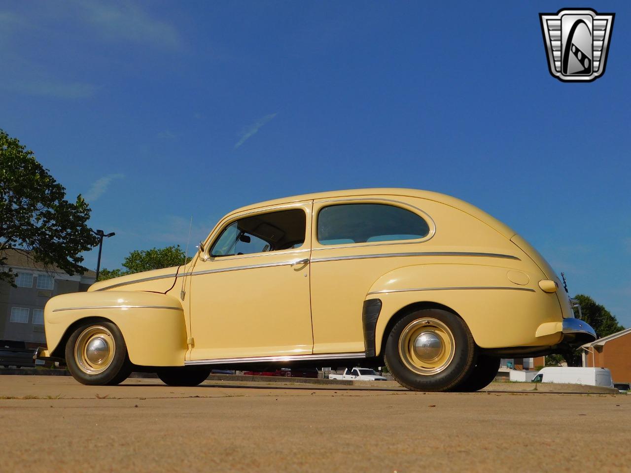 1942 Ford Super Deluxe