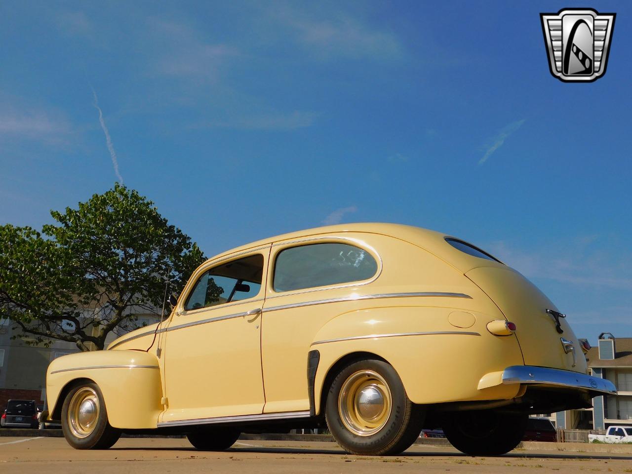 1942 Ford Super Deluxe