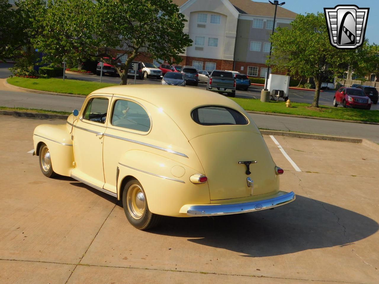 1942 Ford Super Deluxe