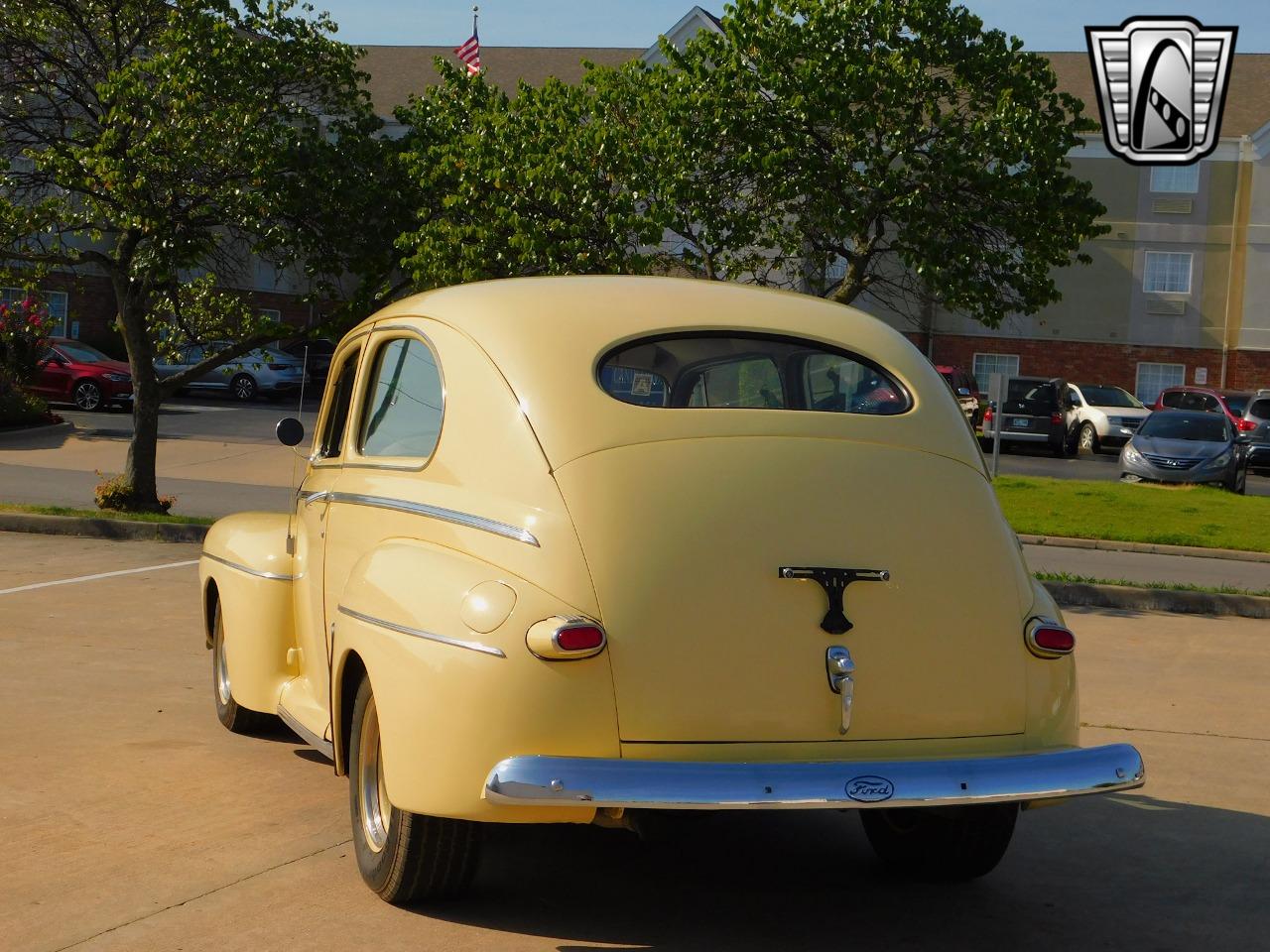 1942 Ford Super Deluxe