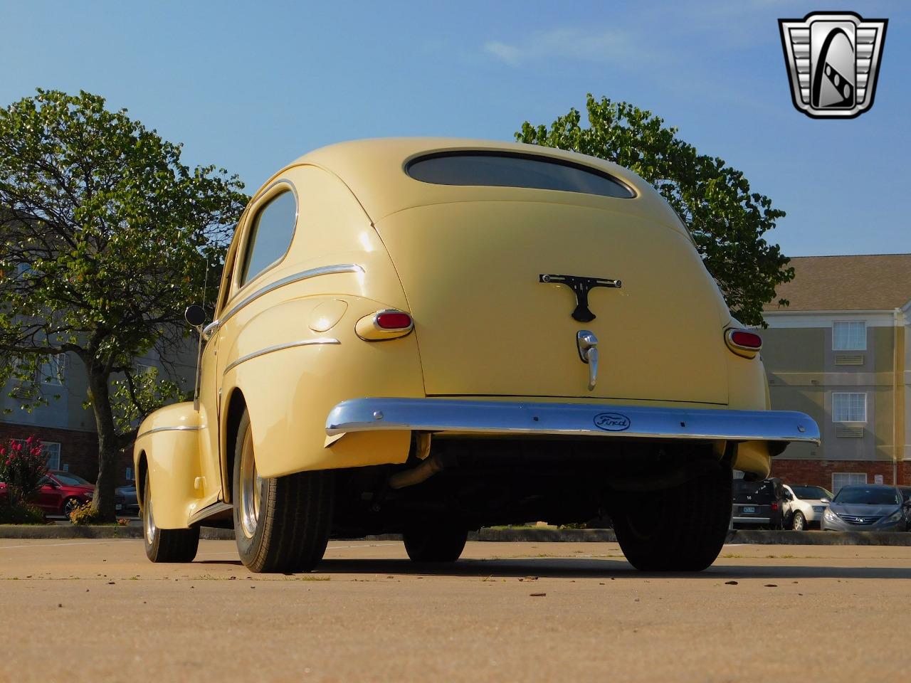 1942 Ford Super Deluxe