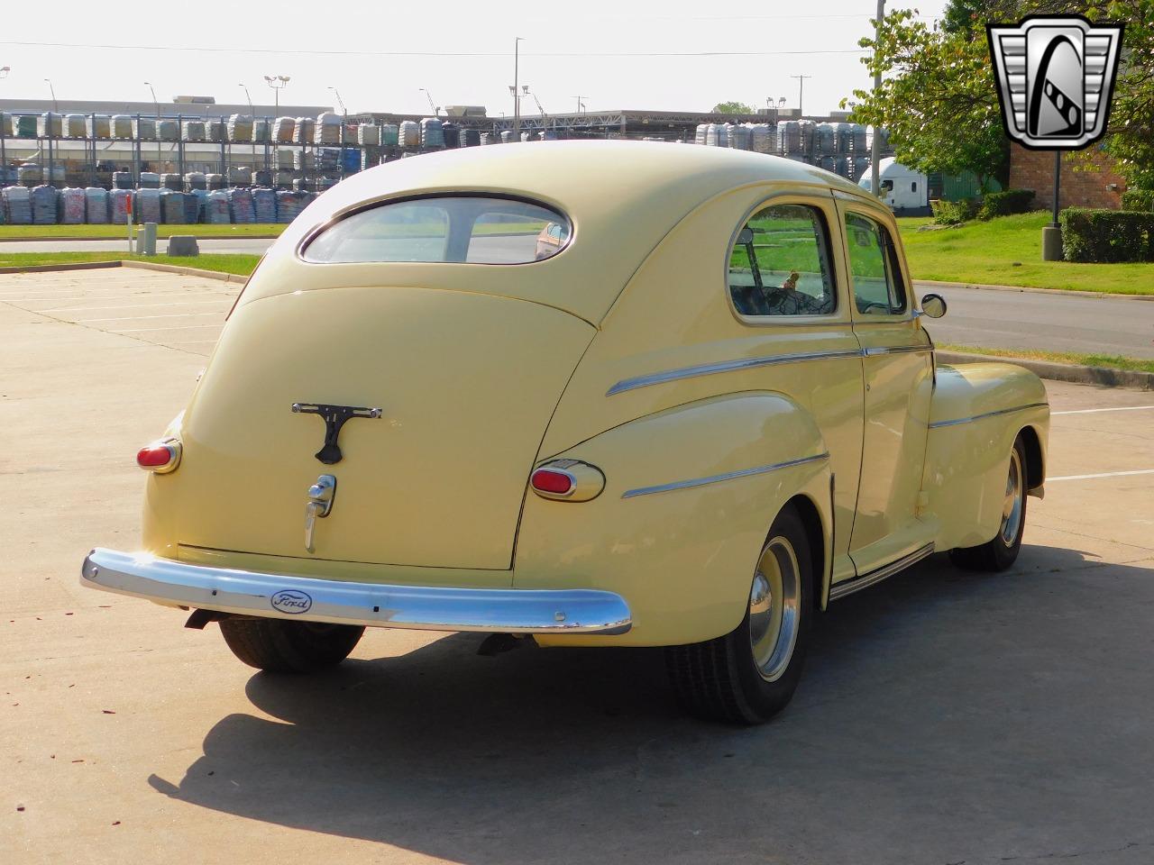 1942 Ford Super Deluxe