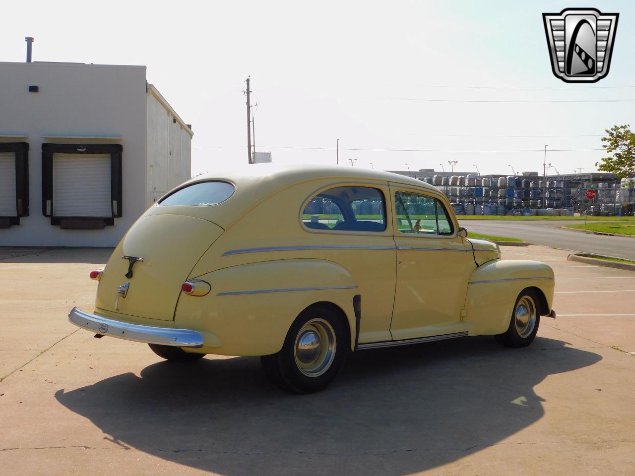 1942 Ford Super Deluxe