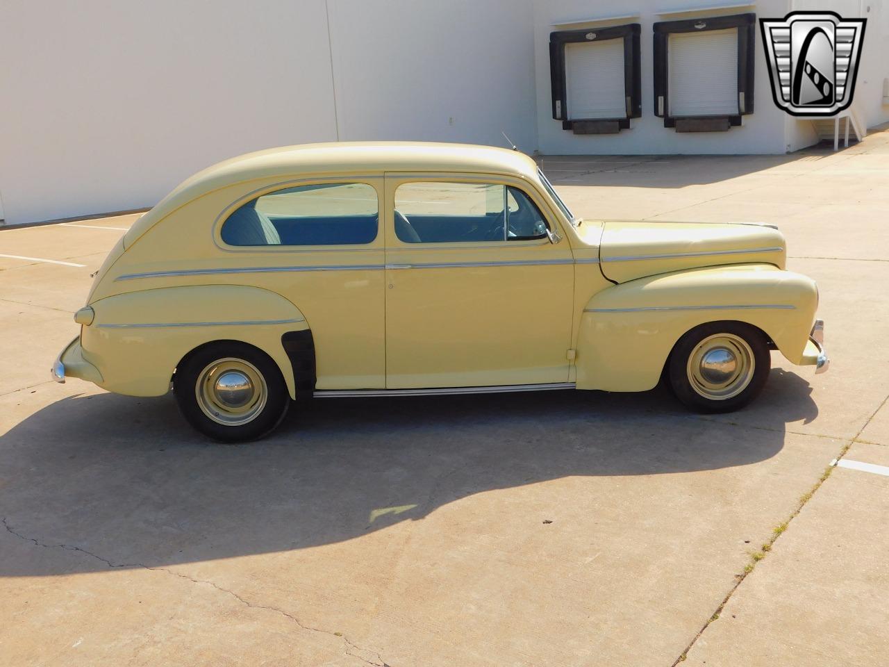 1942 Ford Super Deluxe