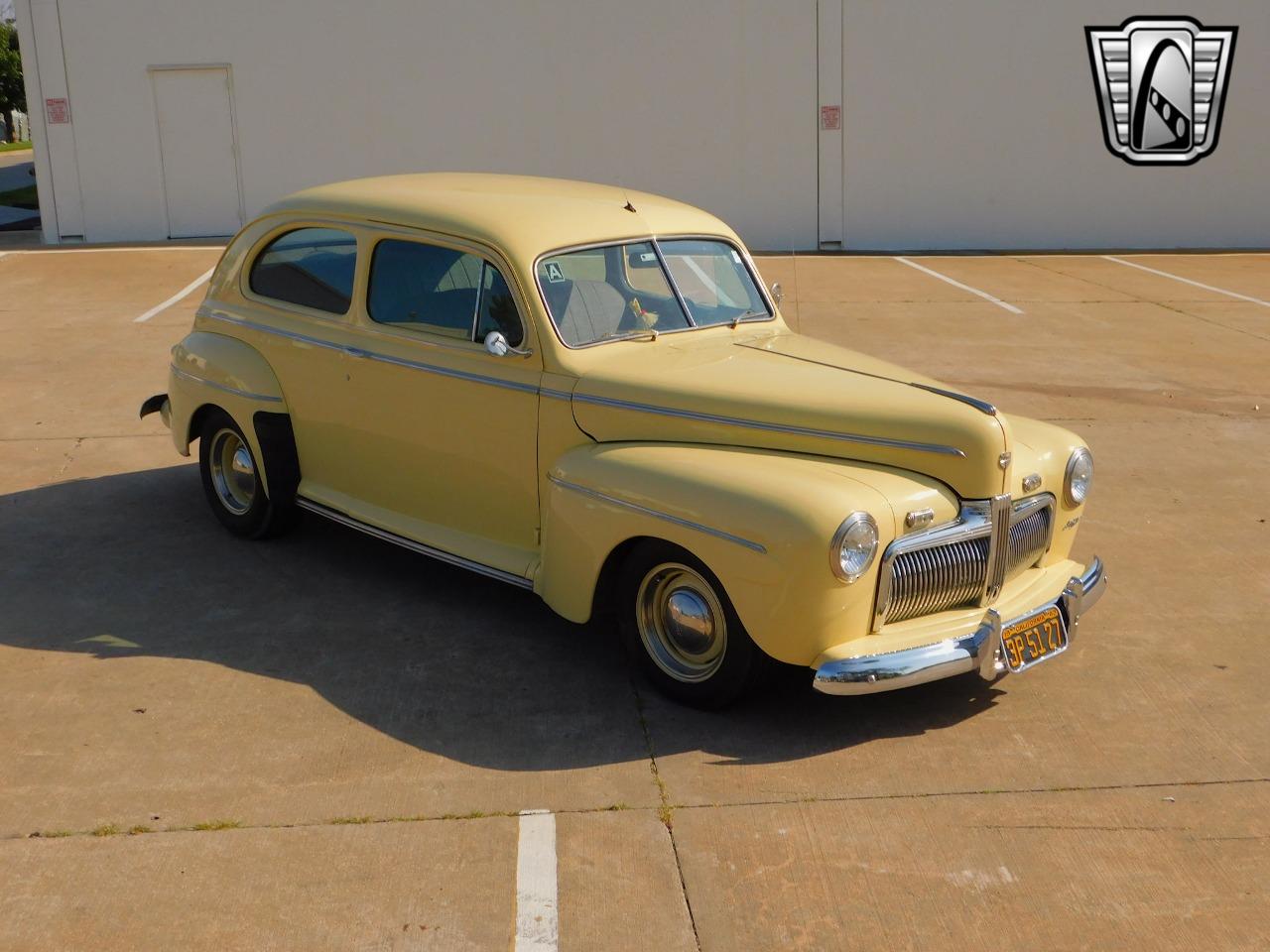 1942 Ford Super Deluxe