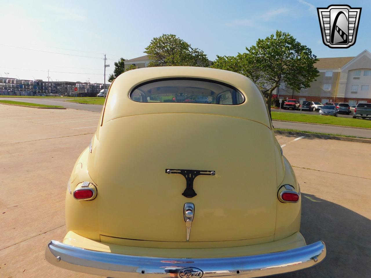 1942 Ford Super Deluxe