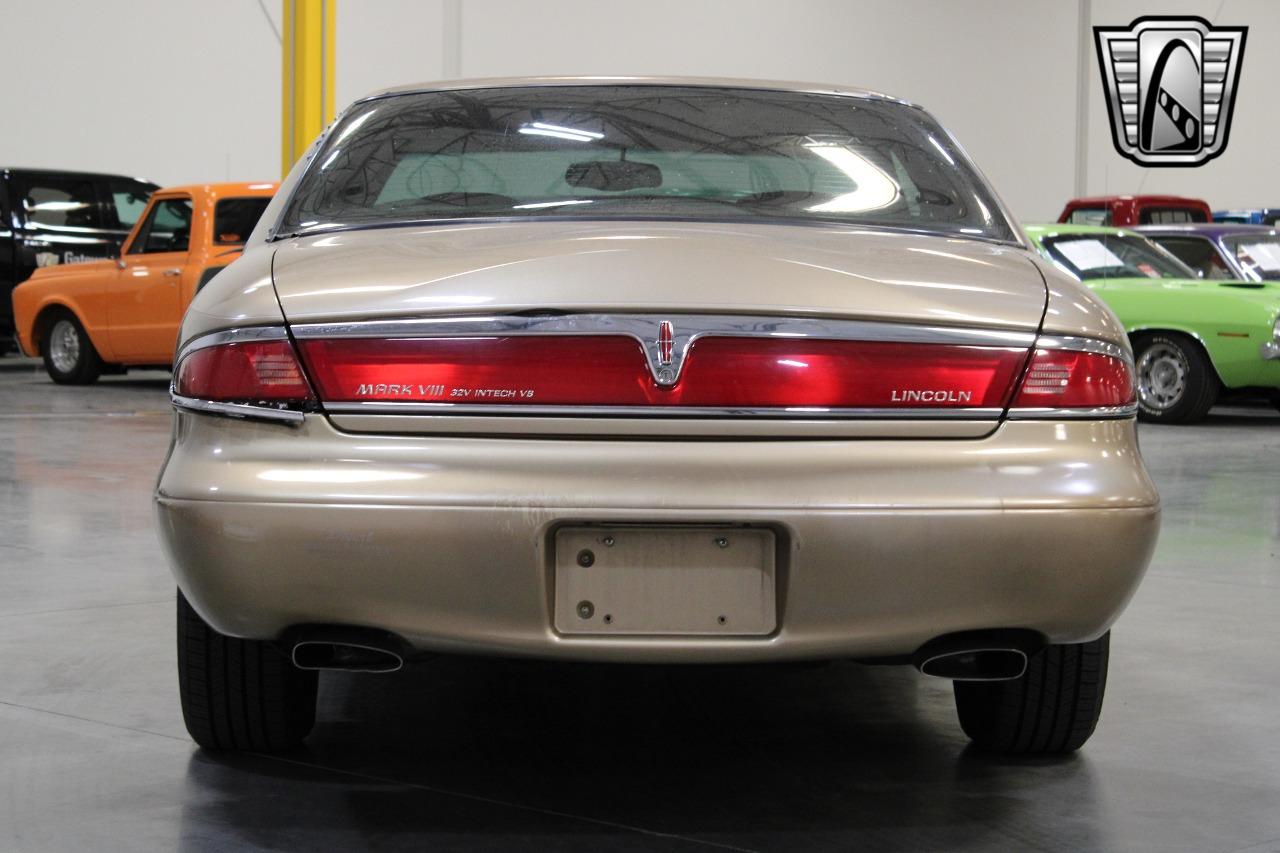 1998 Lincoln Mark VIII