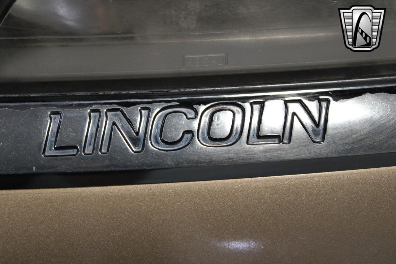 1998 Lincoln Mark VIII