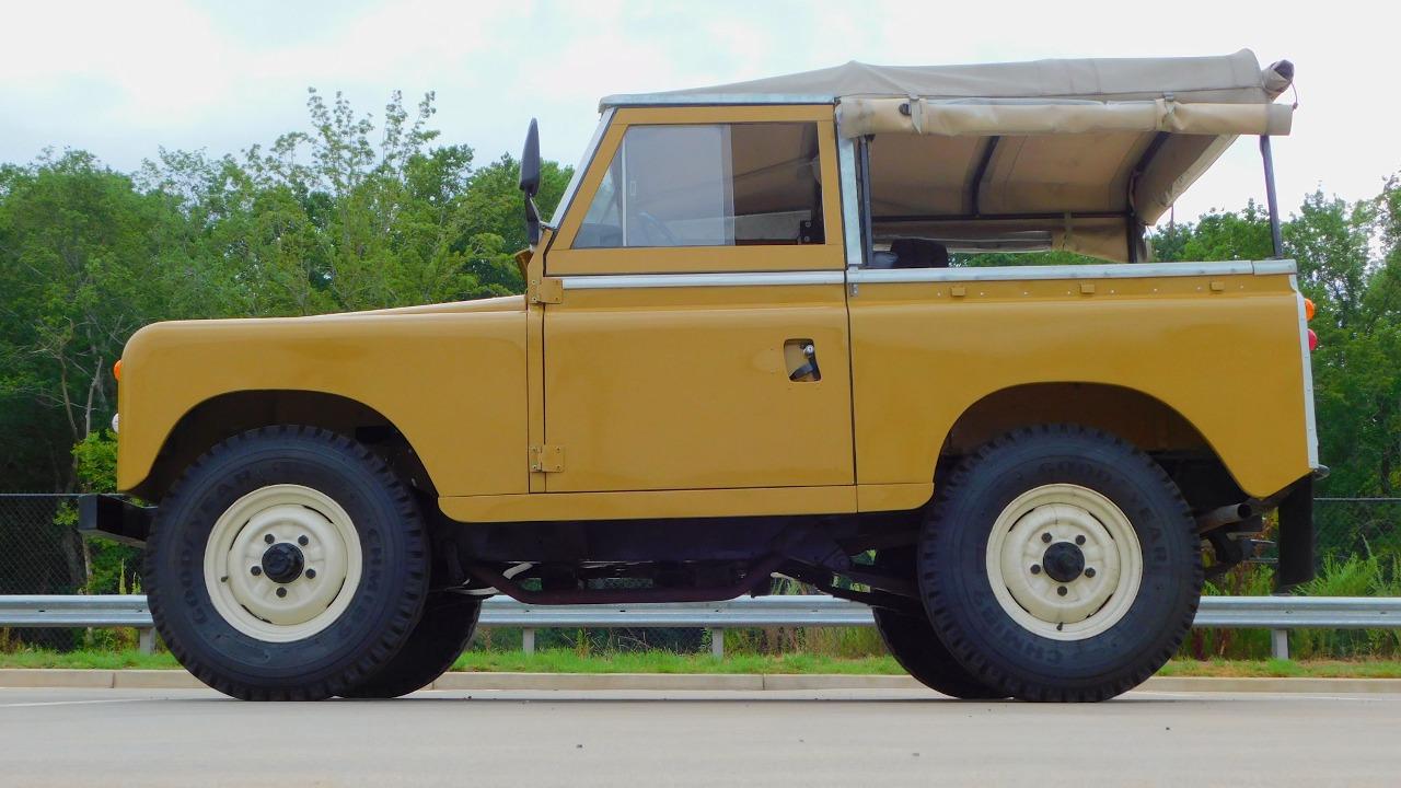 1979 Land Rover Santana