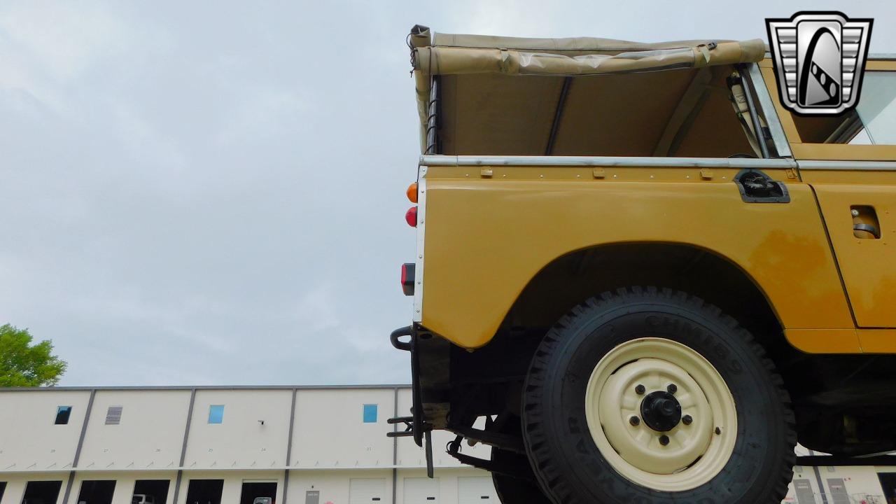 1979 Land Rover Santana