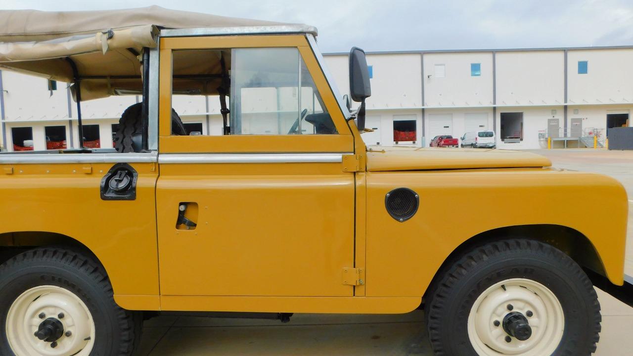 1979 Land Rover Santana