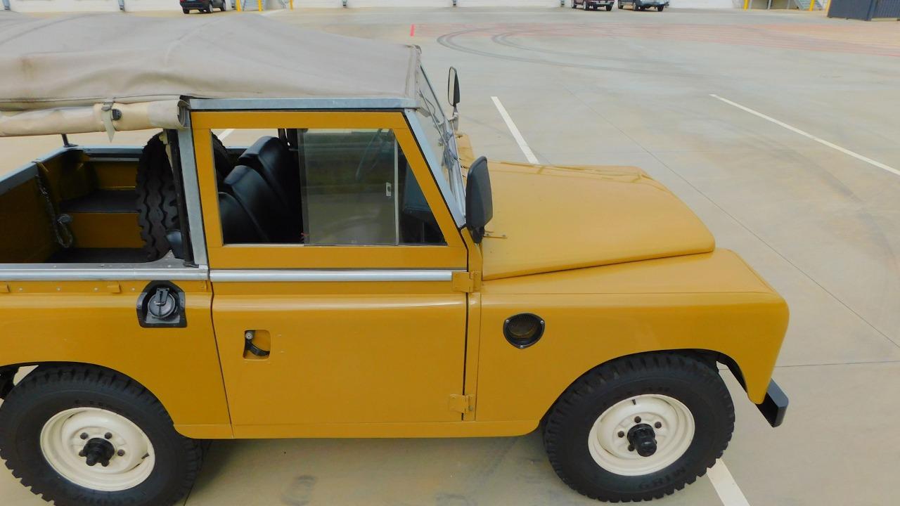 1979 Land Rover Santana