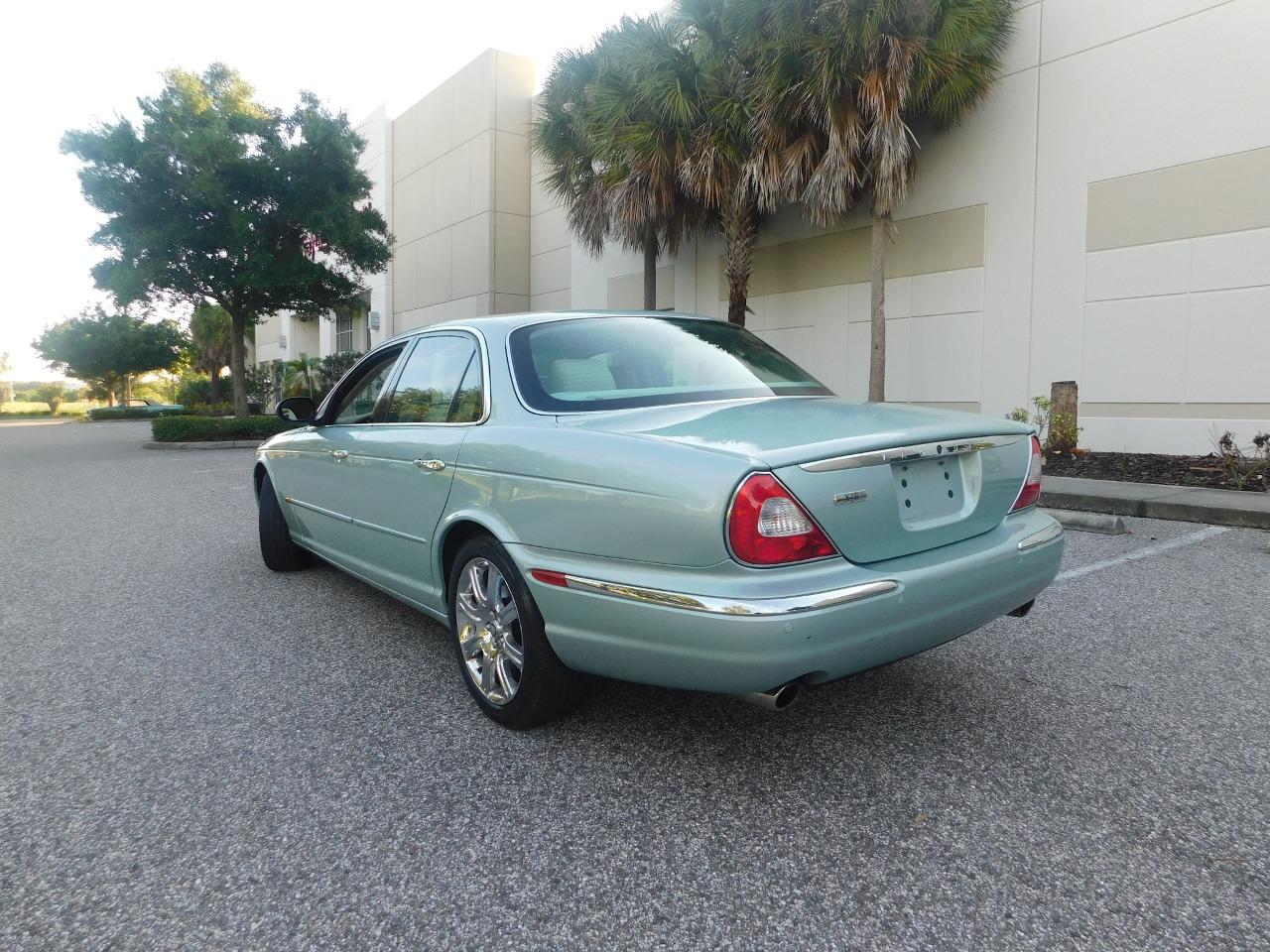 2004 Jaguar XJ8