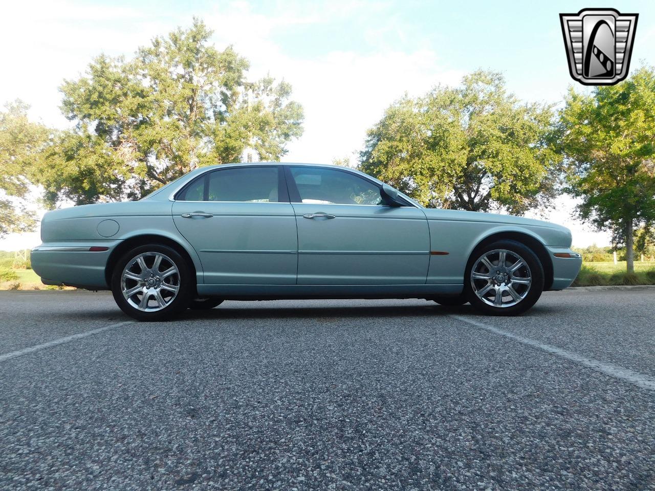 2004 Jaguar XJ8