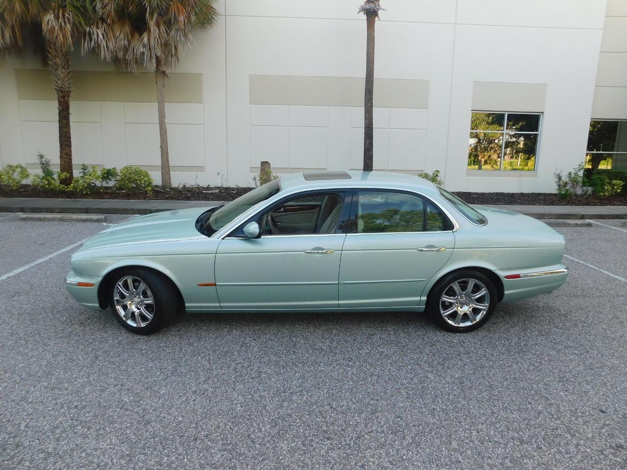 2004 Jaguar XJ8