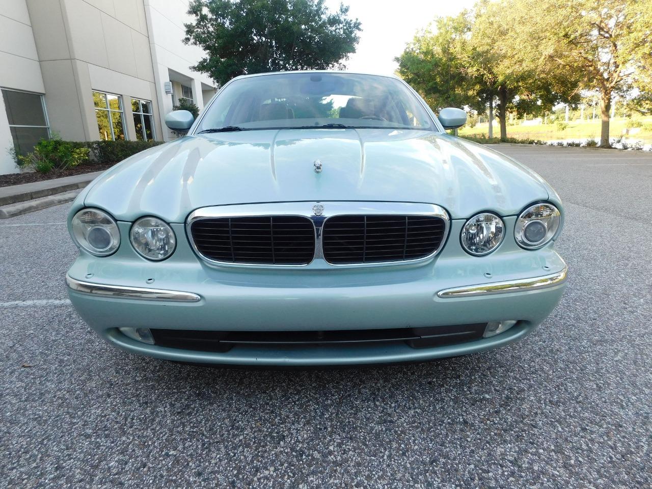 2004 Jaguar XJ8