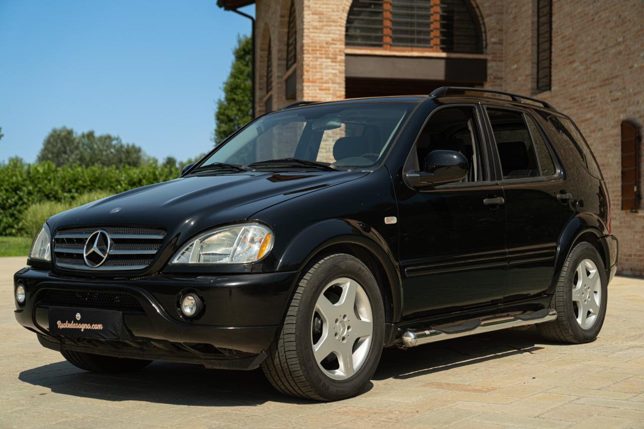 2000 Mercedes - Benz ML 55 AMG