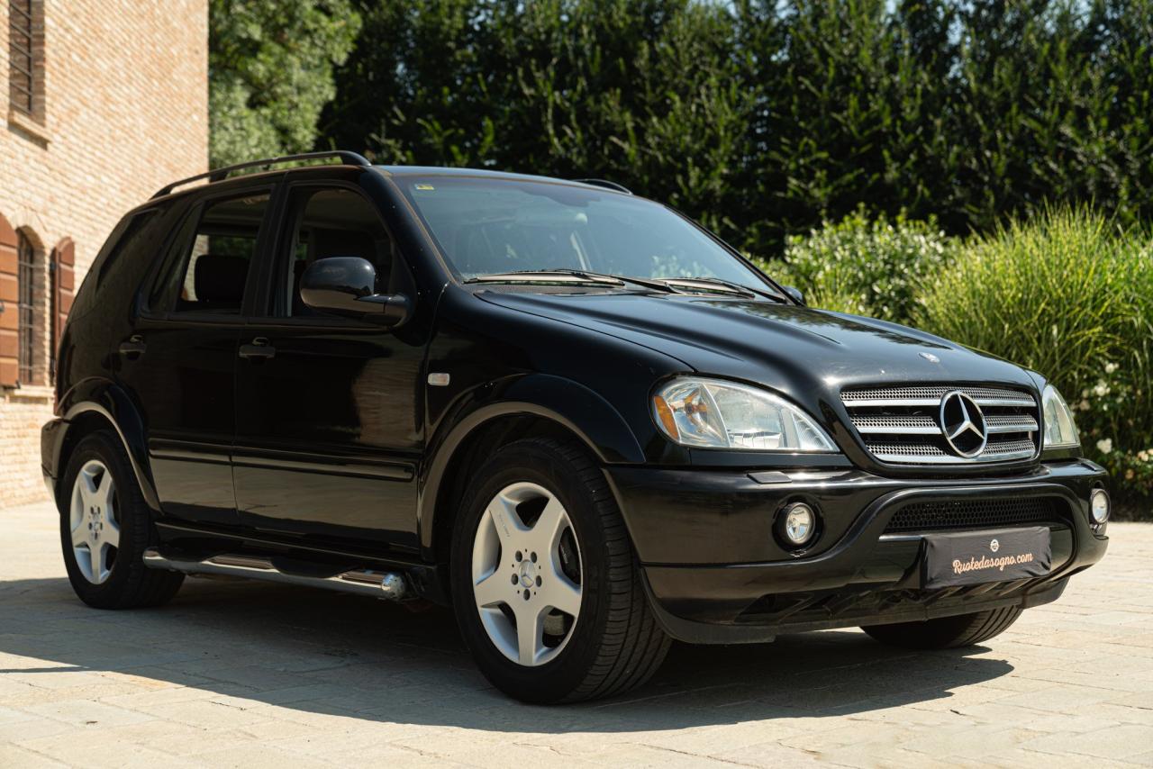 2000 Mercedes - Benz ML 55 AMG