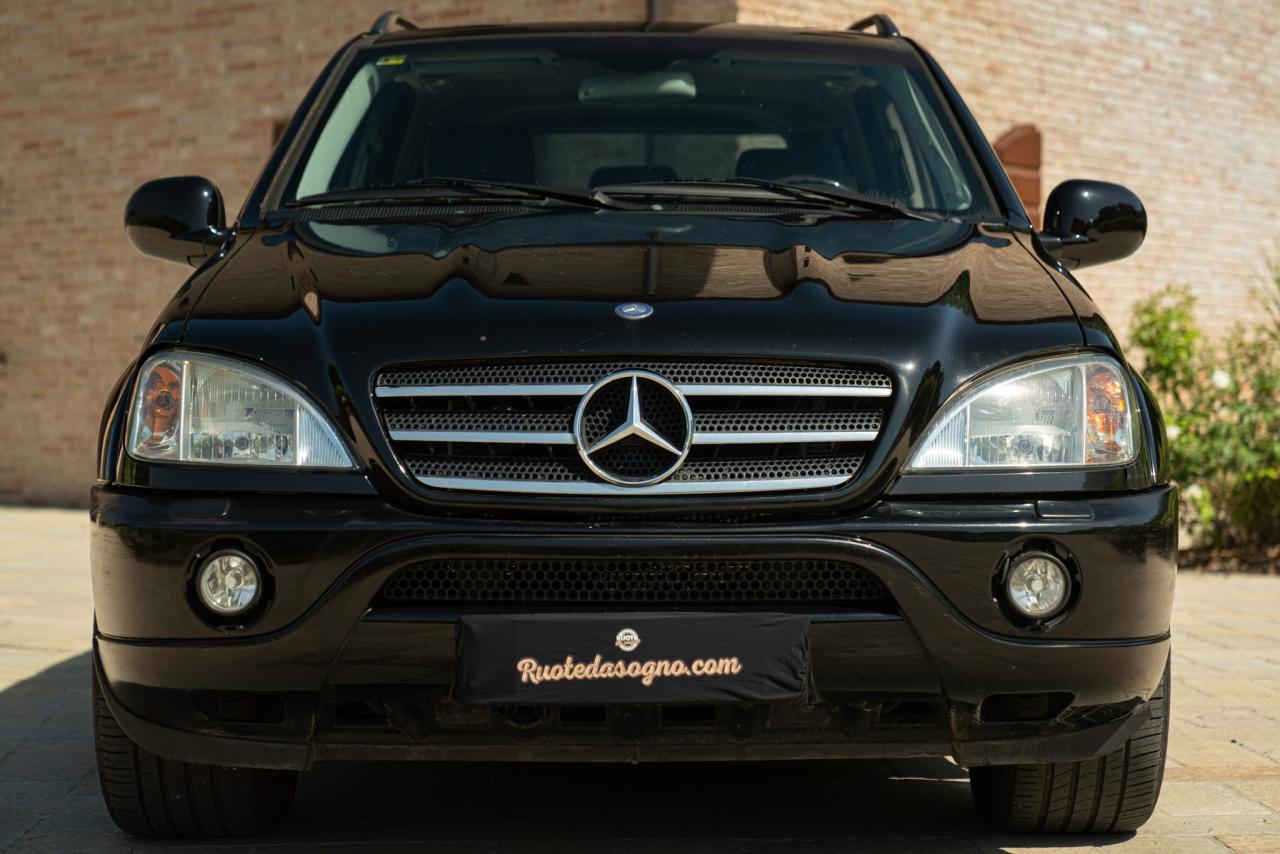 2000 Mercedes - Benz ML 55 AMG