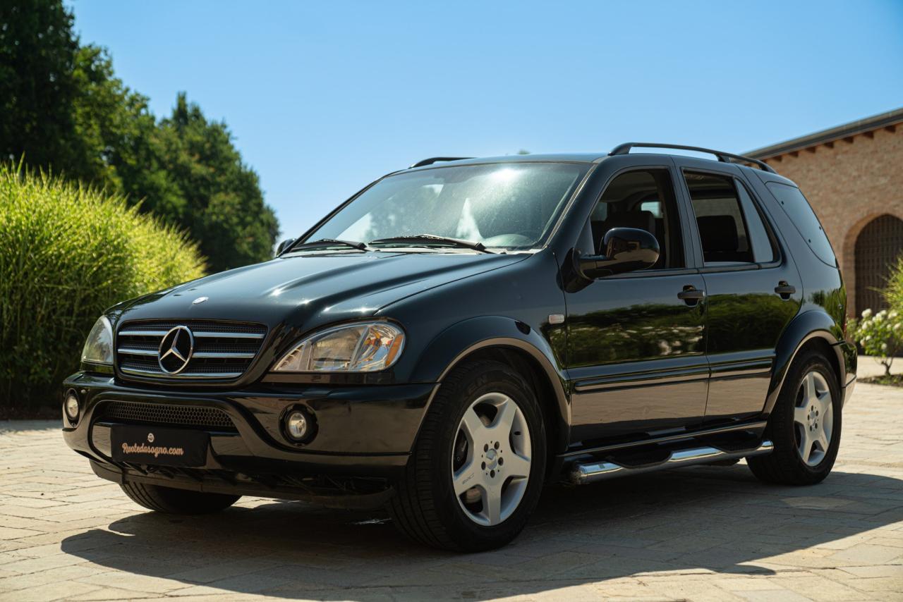 2000 Mercedes - Benz ML 55 AMG