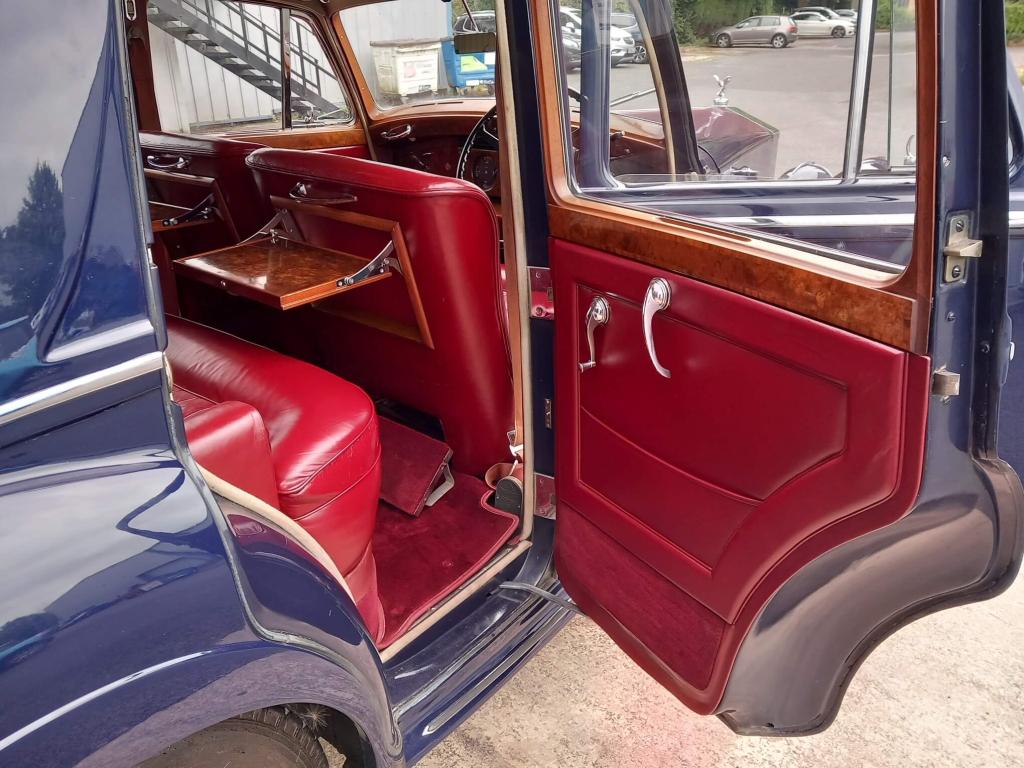 1954 Rolls - Royce Silver Dawn