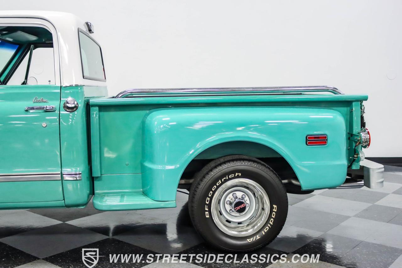 1968 GMC C10 Stepside