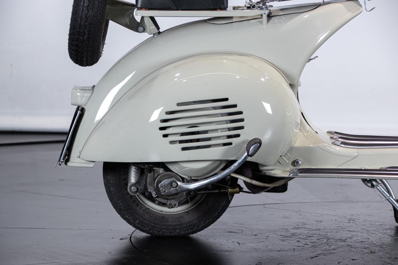 1954 Piaggio VESPA FARO BASSO VM2T&nbsp;&nbsp;&nbsp;&nbsp;&nbsp;&nbsp;&nbsp;&nbsp;&nbsp;&nbsp;&nbsp;&nbsp;&nbsp;&nbsp;