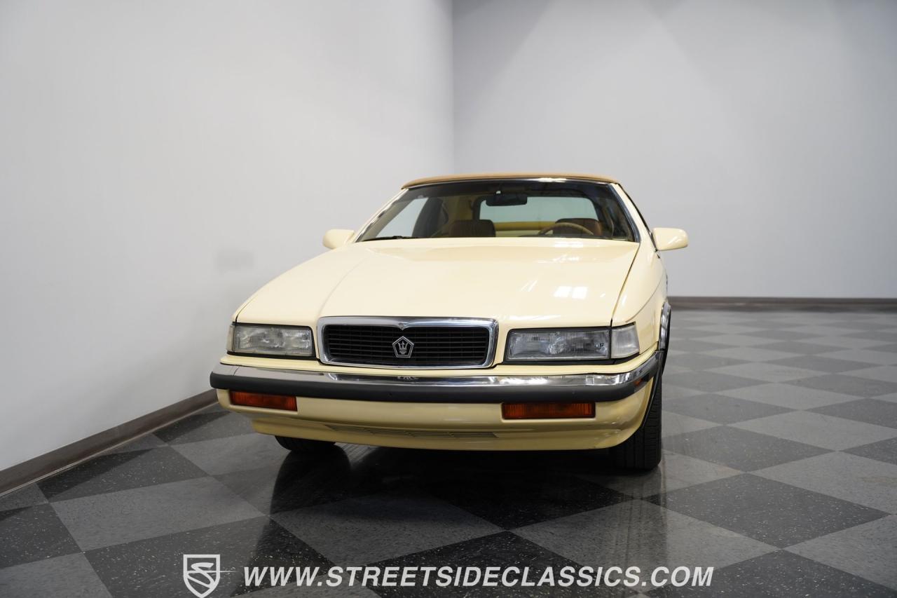 1991 Chrysler TC by Maserati