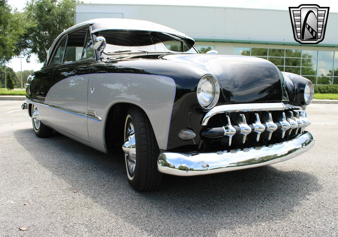 1951 Ford Victoria