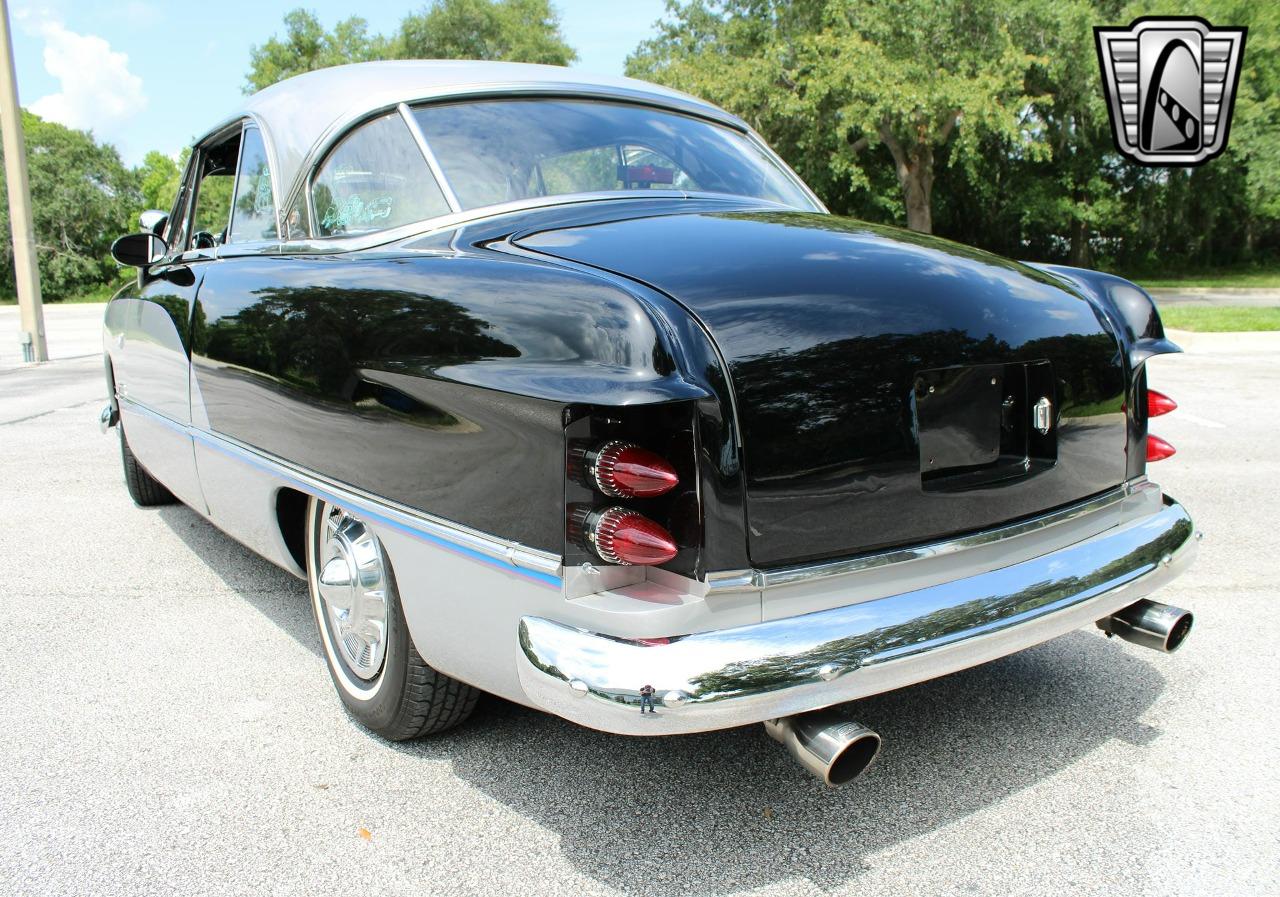 1951 Ford Victoria