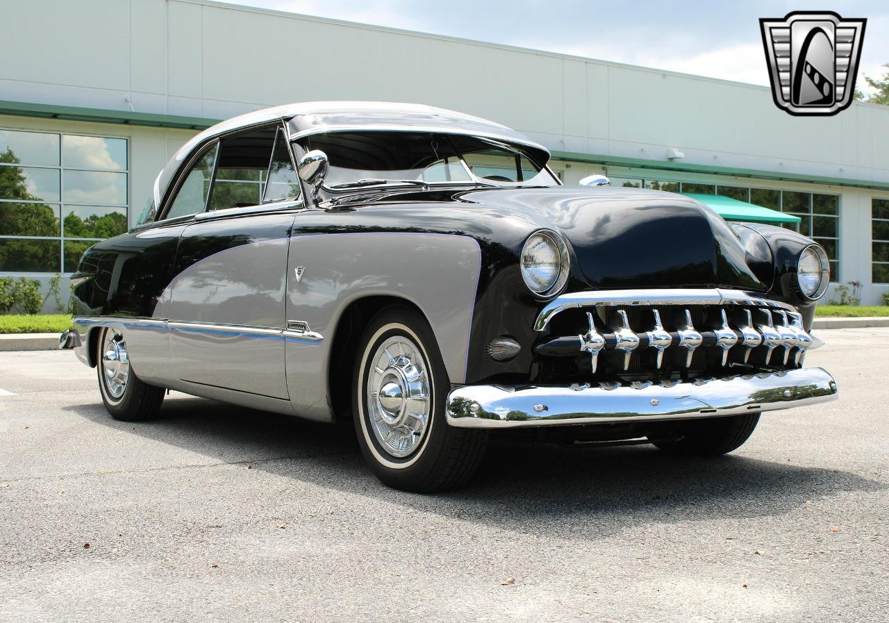 1951 Ford Victoria