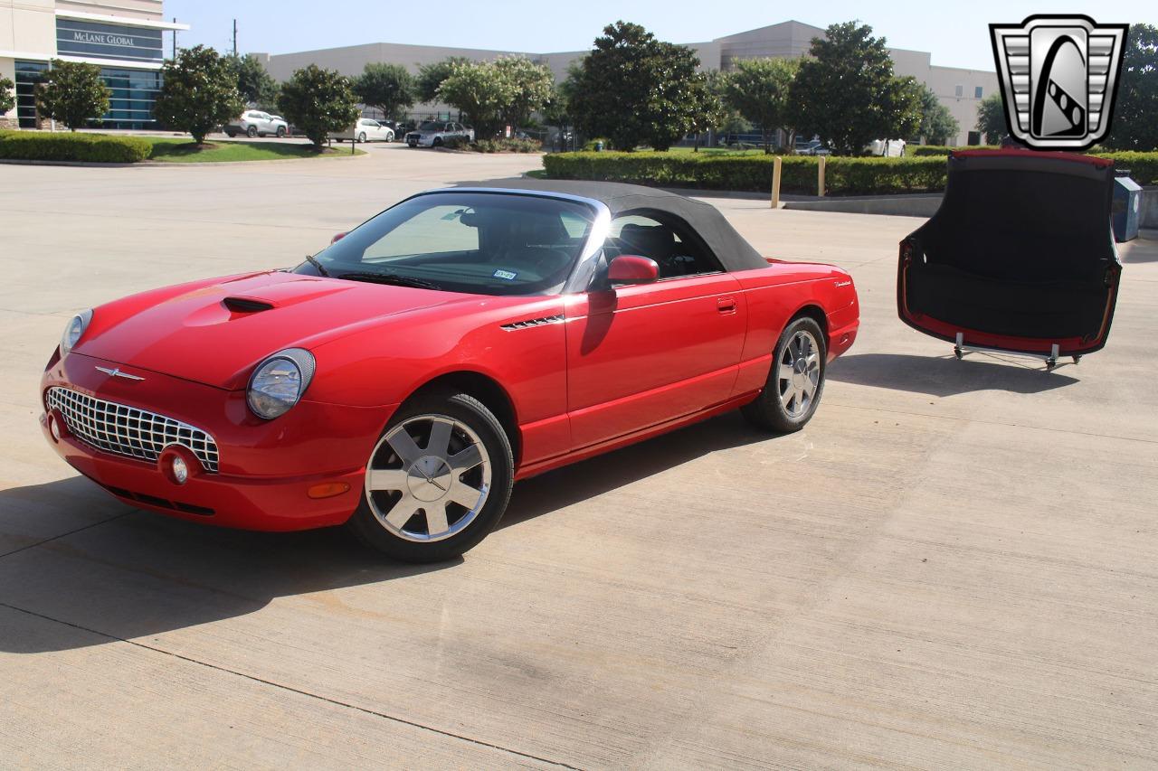 2002 Ford Thunderbird