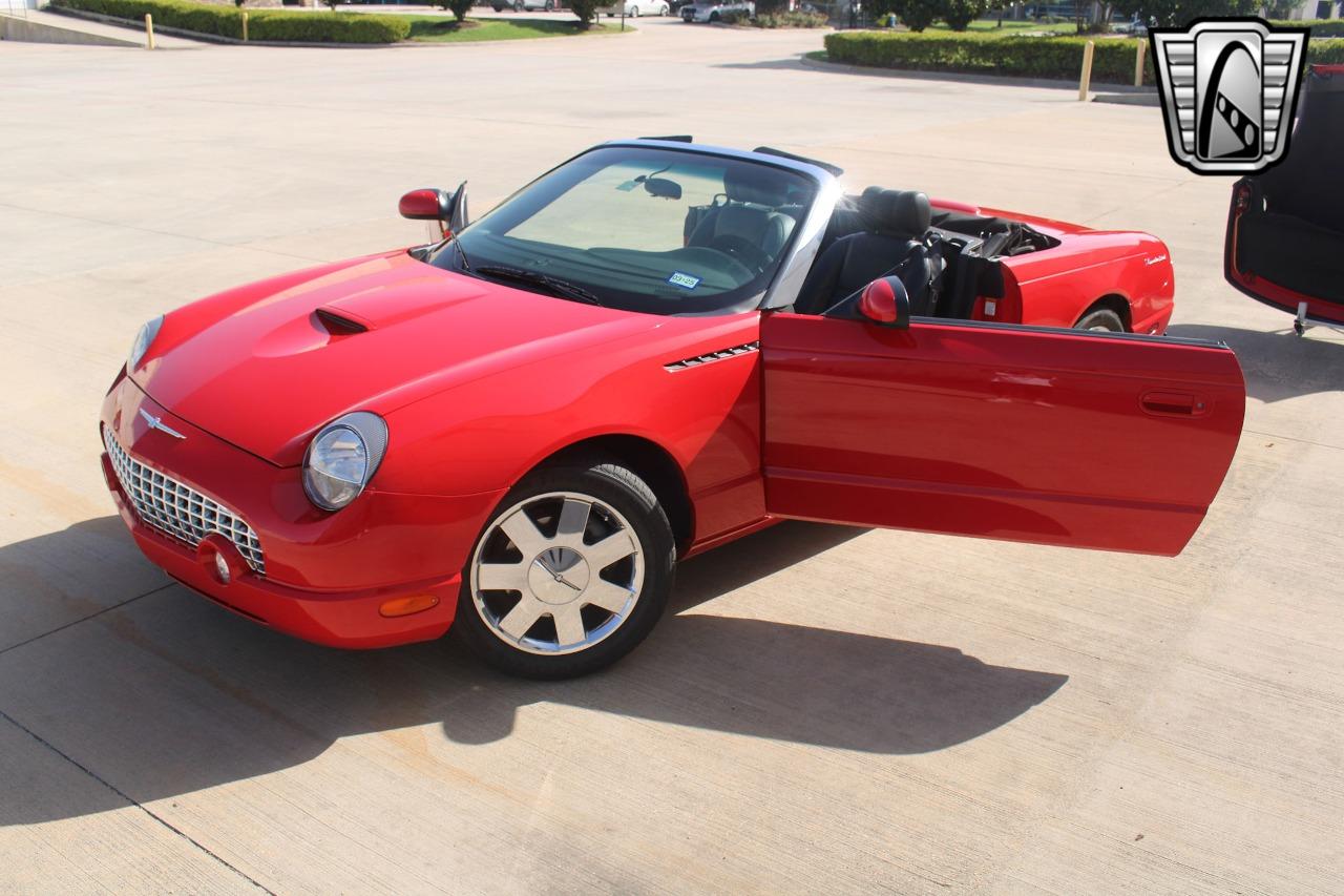 2002 Ford Thunderbird