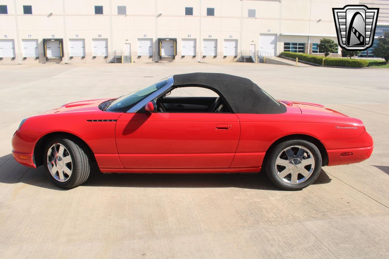 2002 Ford Thunderbird