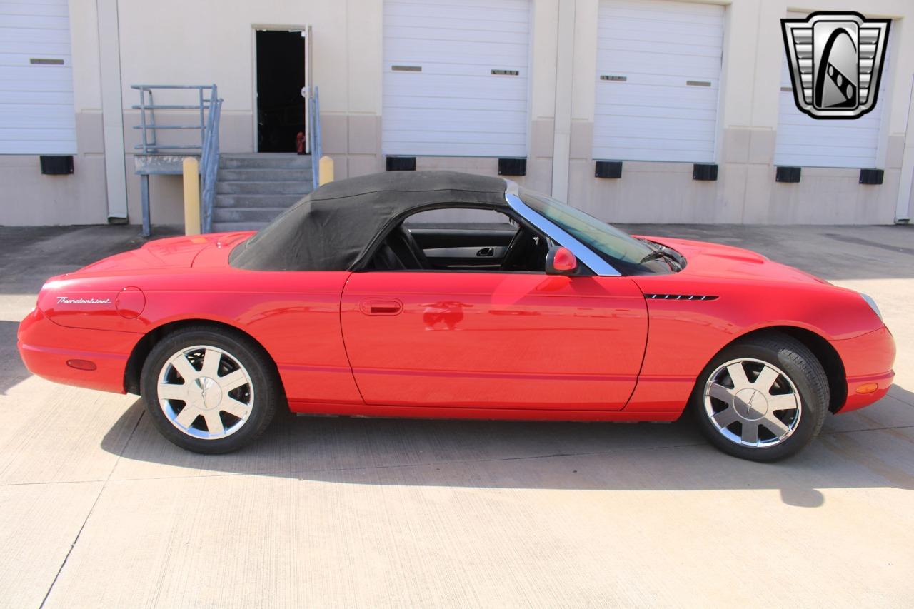 2002 Ford Thunderbird