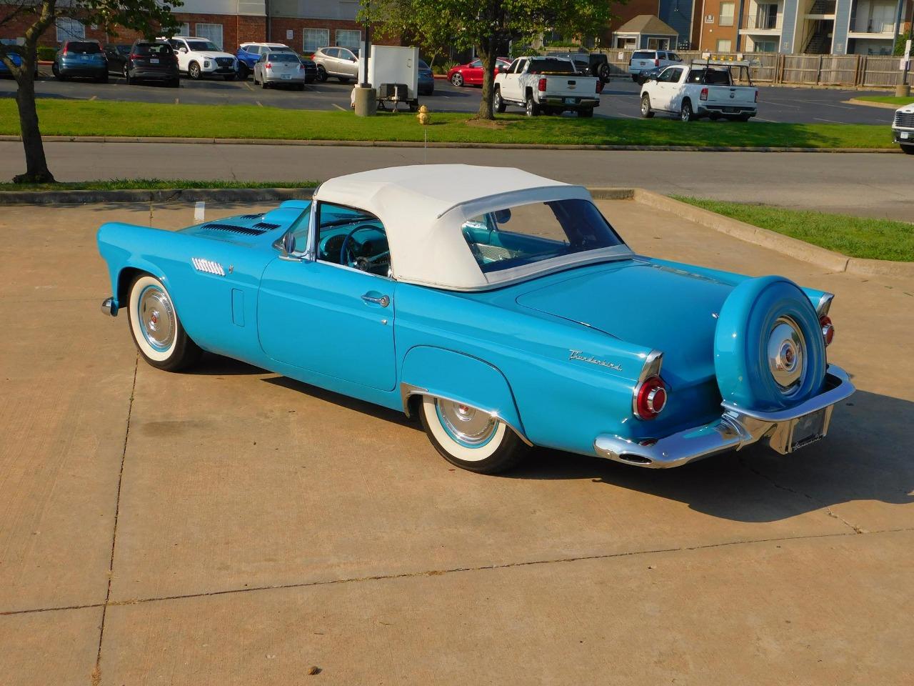 1956 Ford Thunderbird