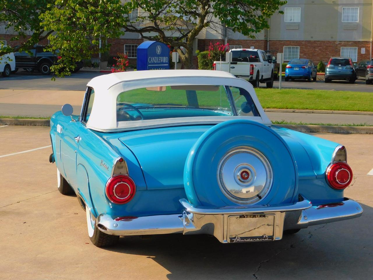 1956 Ford Thunderbird