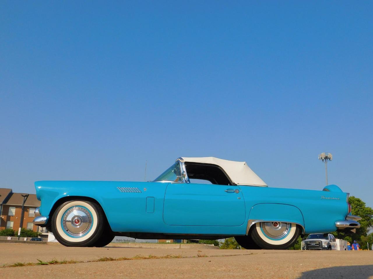 1956 Ford Thunderbird