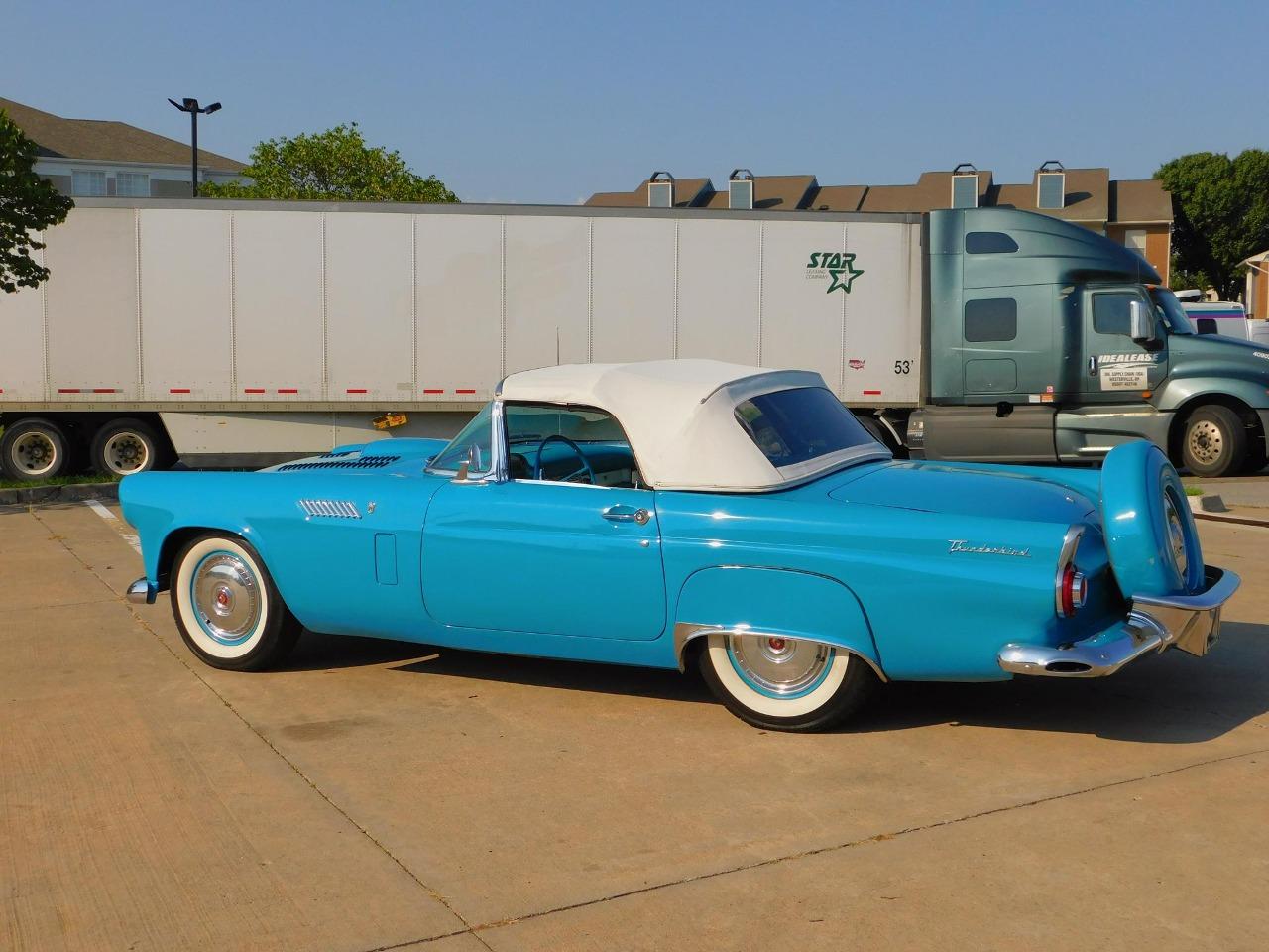 1956 Ford Thunderbird