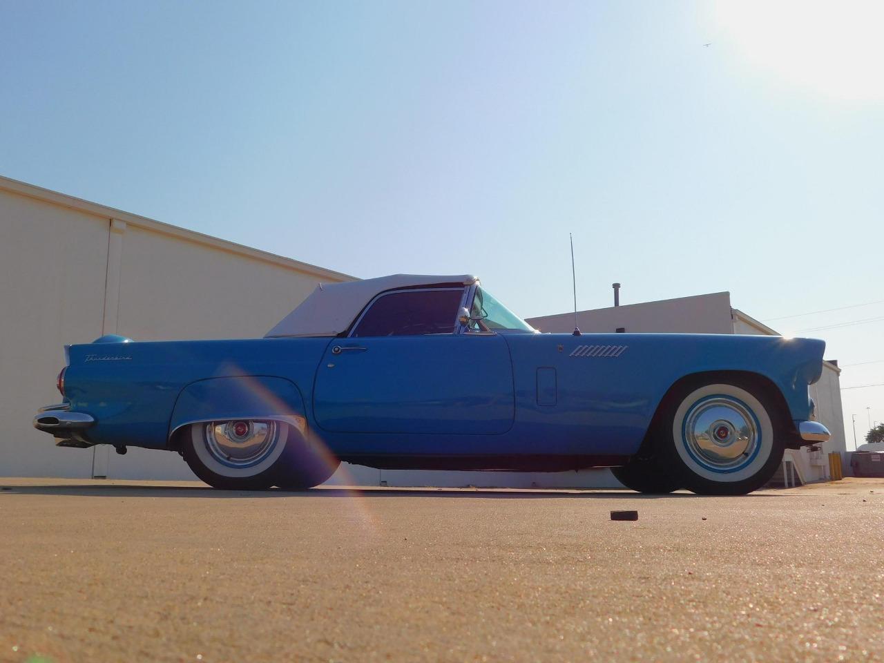 1956 Ford Thunderbird