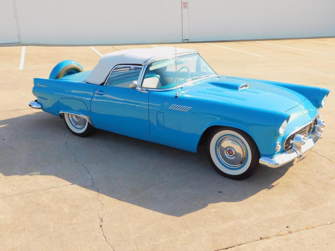 1956 Ford Thunderbird