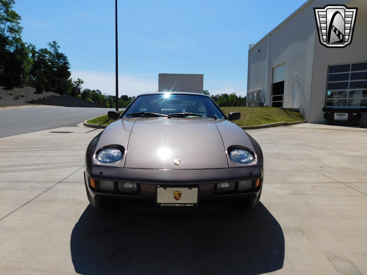 1984 Porsche 928