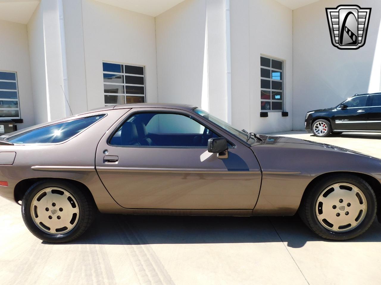 1984 Porsche 928