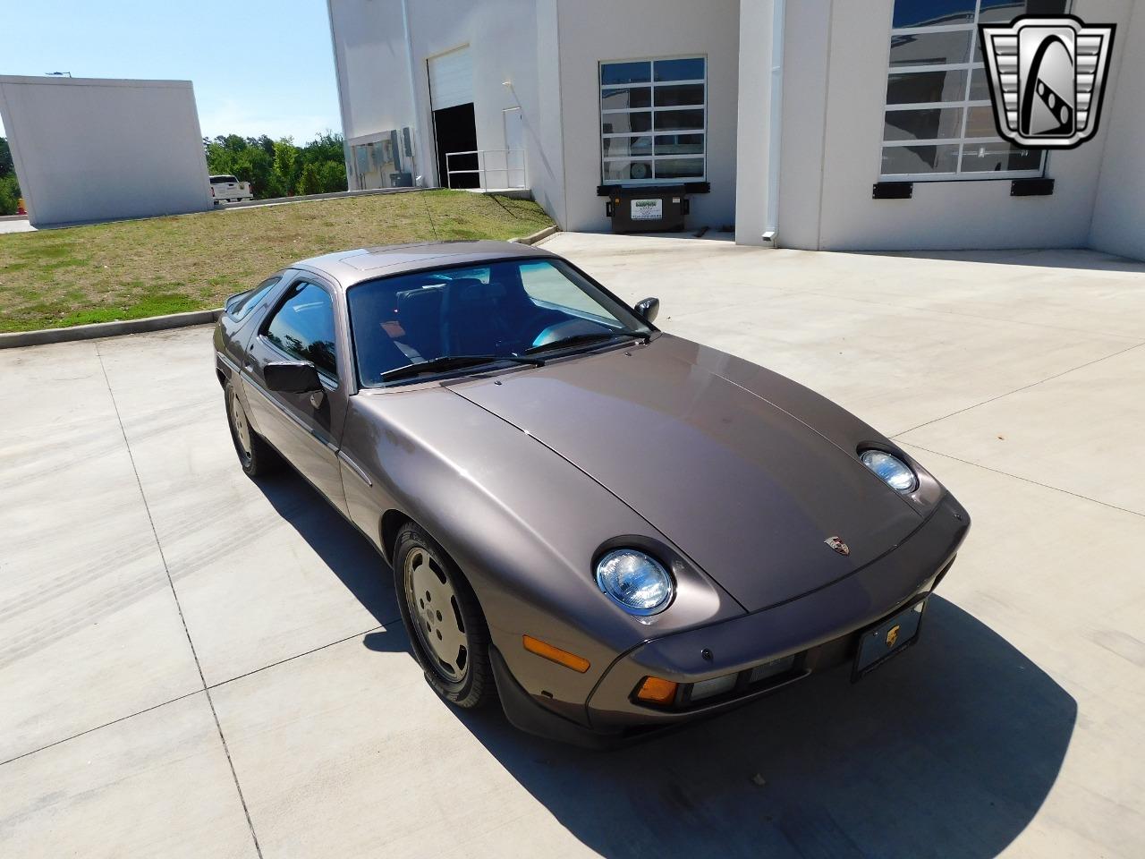 1984 Porsche 928