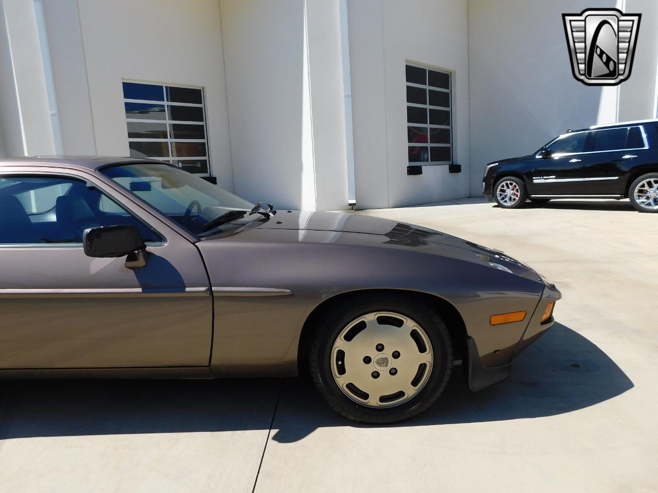 1984 Porsche 928