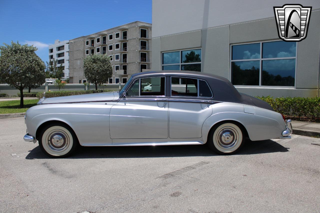 1965 Rolls - Royce Silver Cloud