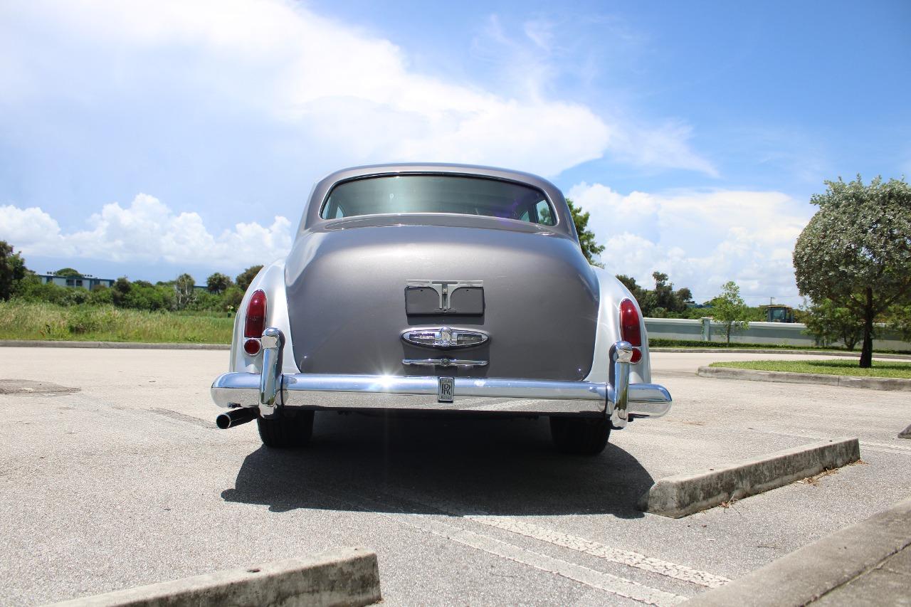 1965 Rolls - Royce Silver Cloud