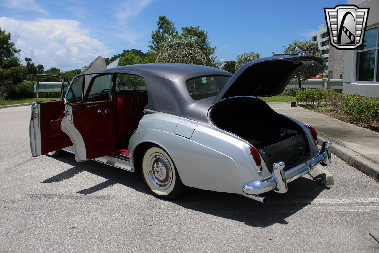 1965 Rolls - Royce Silver Cloud